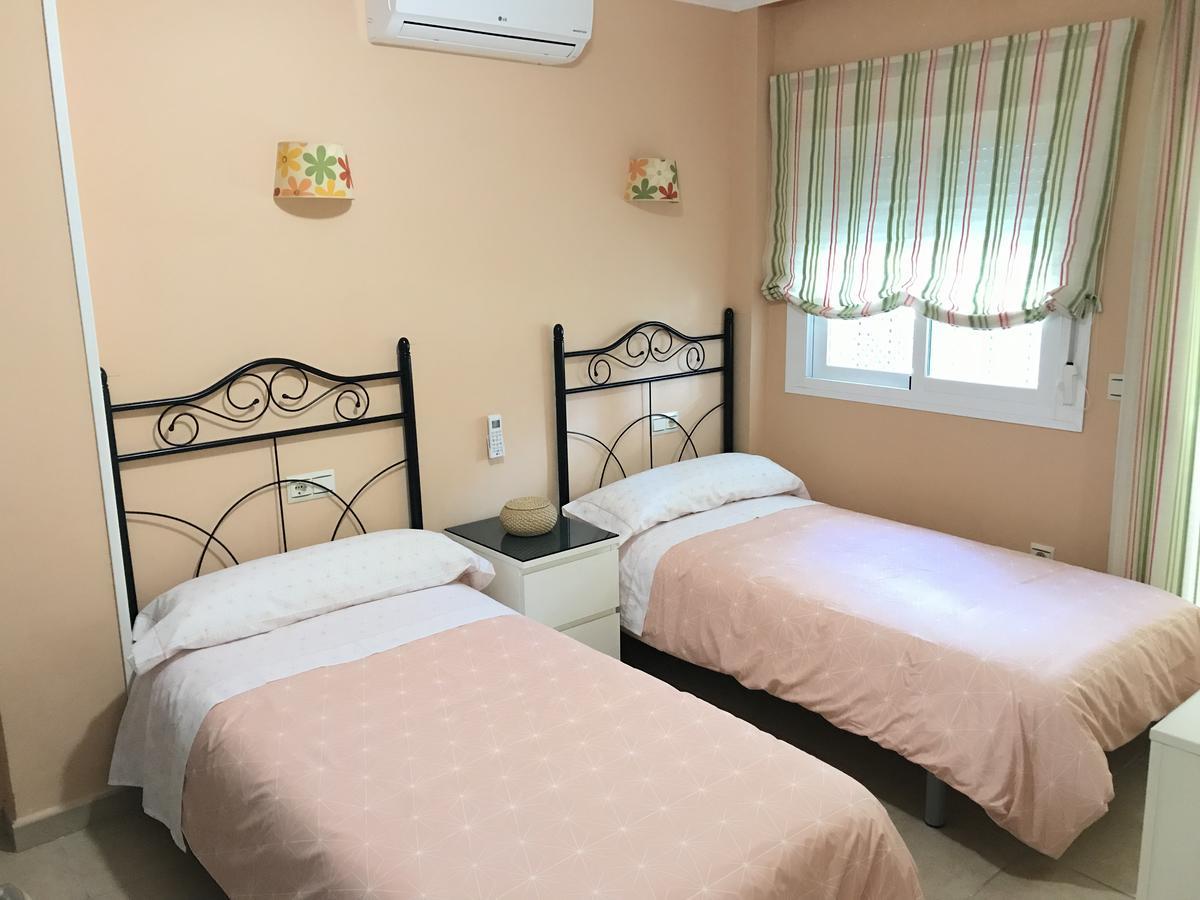 Apartamento Holidays On The Beach Torremolinos Ngoại thất bức ảnh